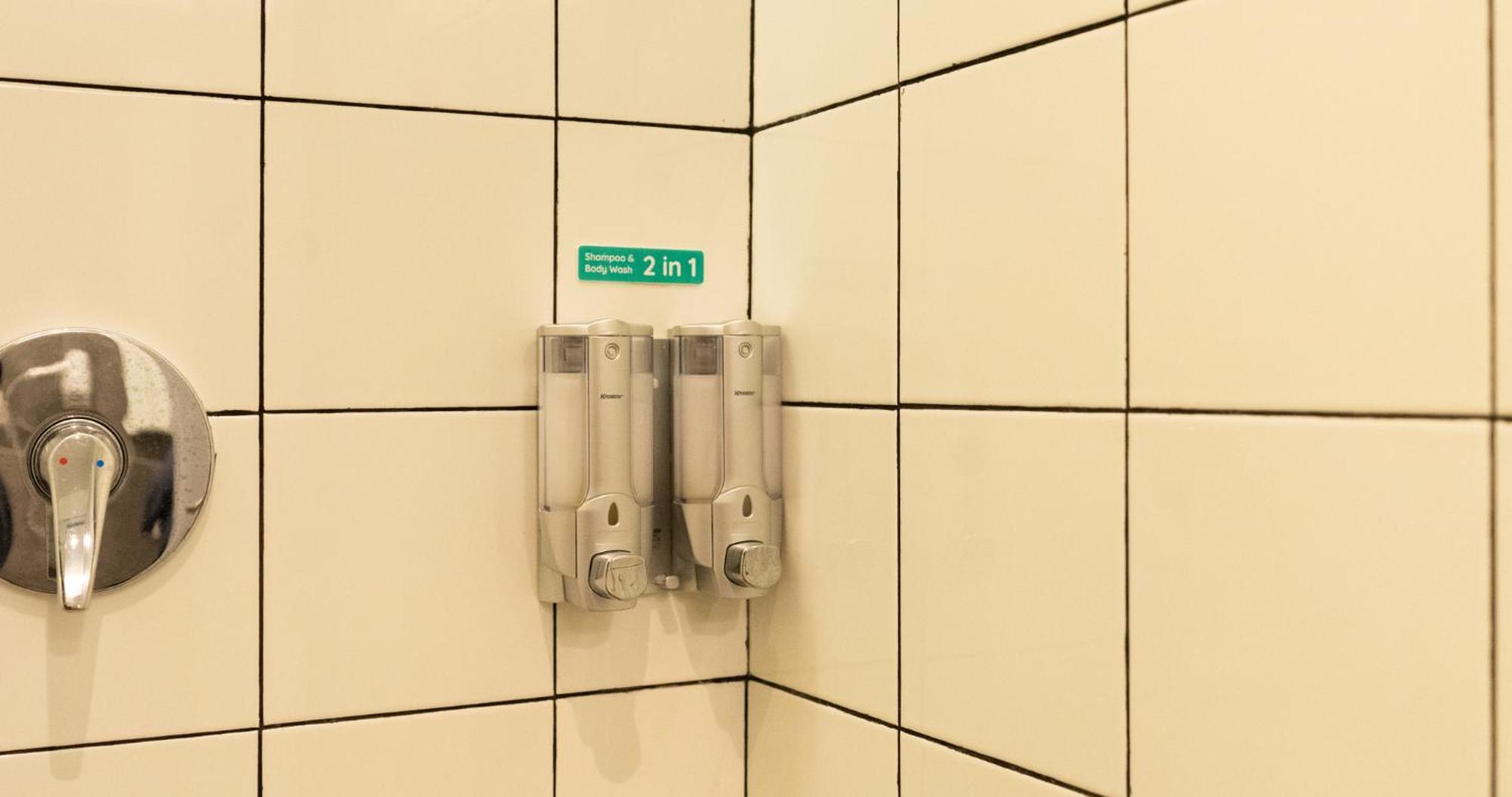 ホテル Bobopod Airport Cbc, Tangerang Rawalembang エクステリア 写真